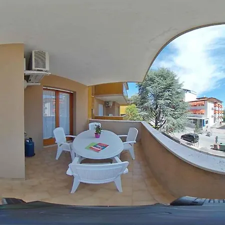 In 42749 Apartment *